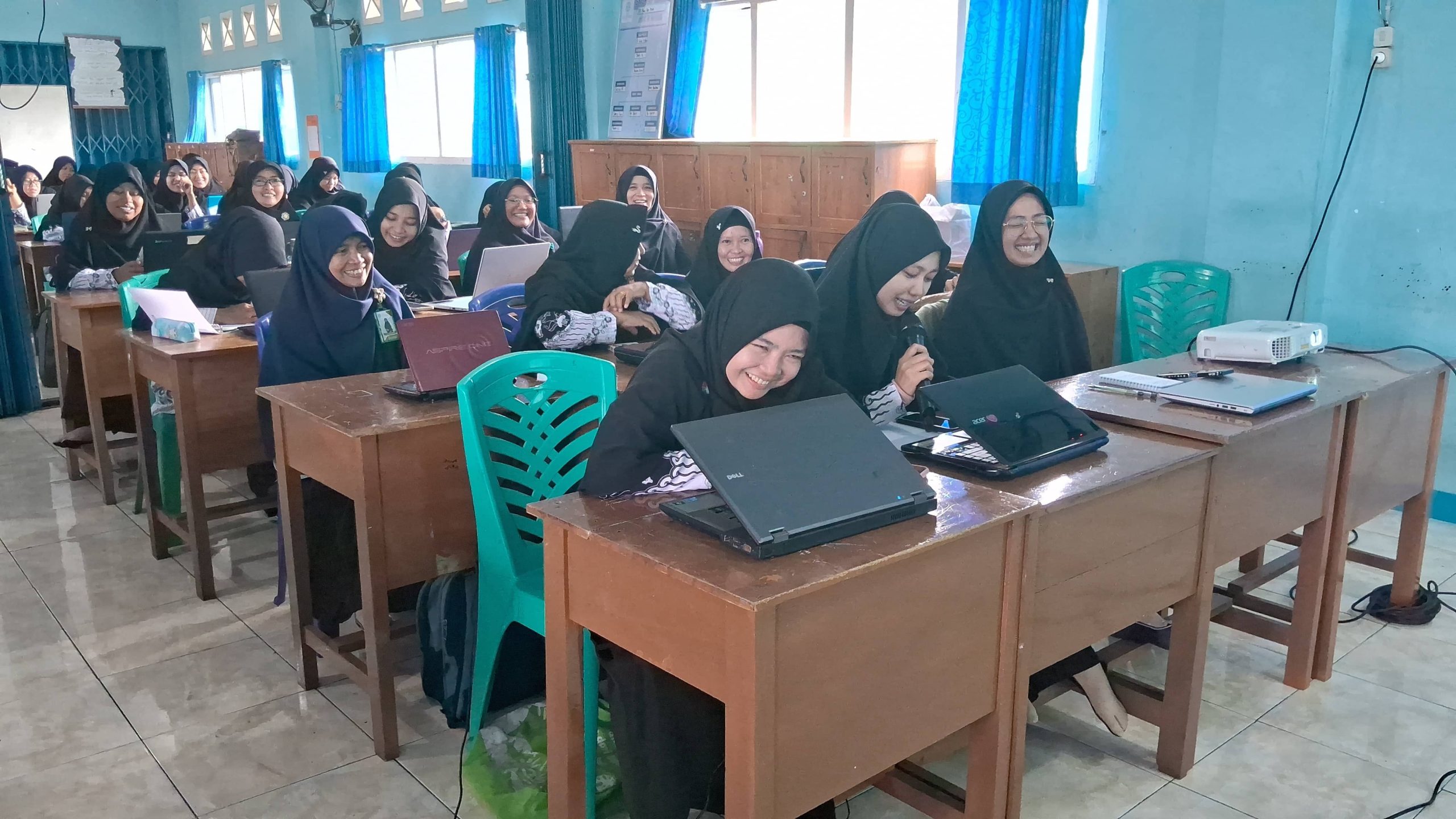 SDIT AlHasanah 1 Selenggarakan In House Training Implementasi P5 Dalam Kurikulum Merdeka 2 Scaled 1